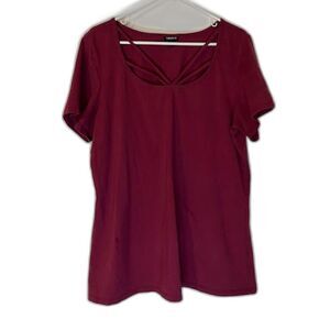 Torrid Tee 3 Burgundy Short Sleeve Open Neck Design Normcore Minimalist Casual